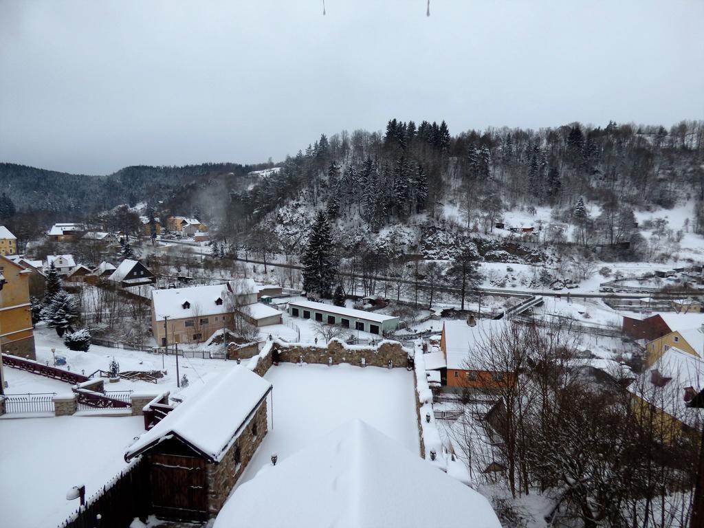Penzion - Restaurant U Zamku Becov nad Teplou Luaran gambar