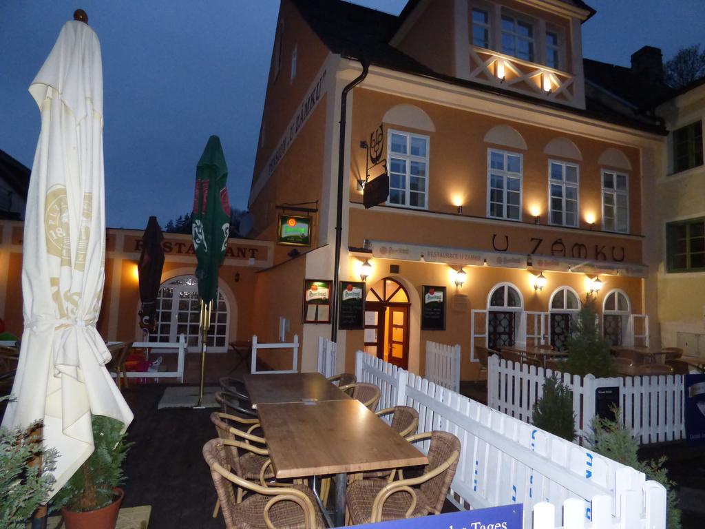 Penzion - Restaurant U Zamku Becov nad Teplou Luaran gambar