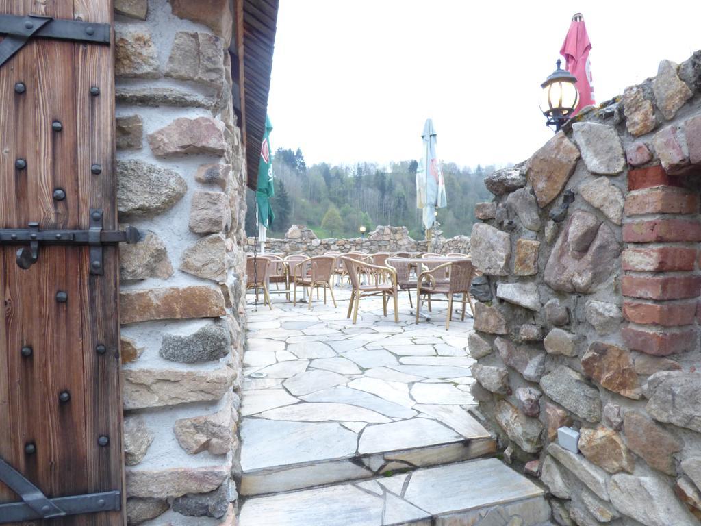 Penzion - Restaurant U Zamku Becov nad Teplou Luaran gambar