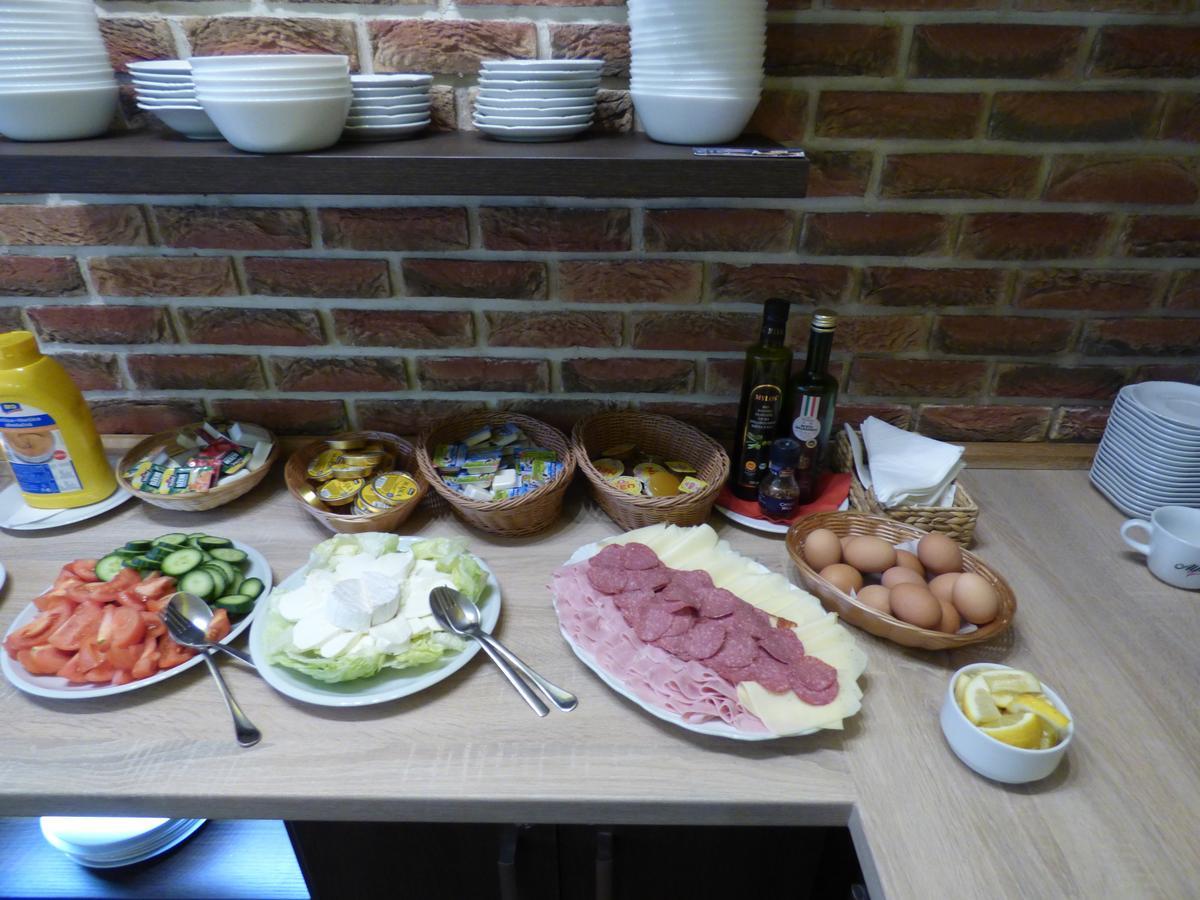 Penzion - Restaurant U Zamku Becov nad Teplou Luaran gambar