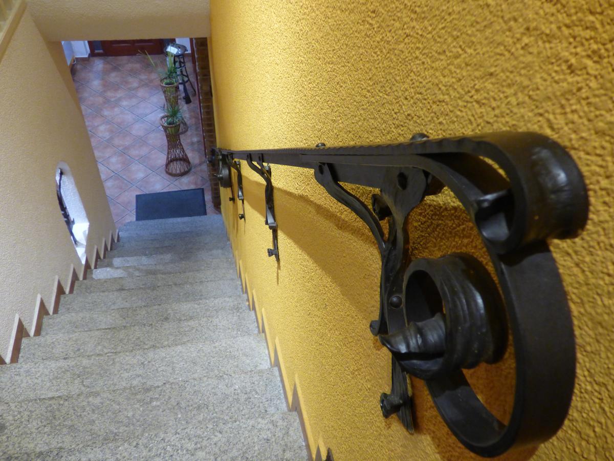 Penzion - Restaurant U Zamku Becov nad Teplou Luaran gambar