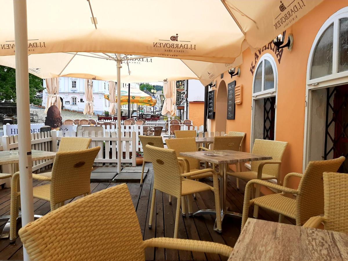 Penzion - Restaurant U Zamku Becov nad Teplou Luaran gambar